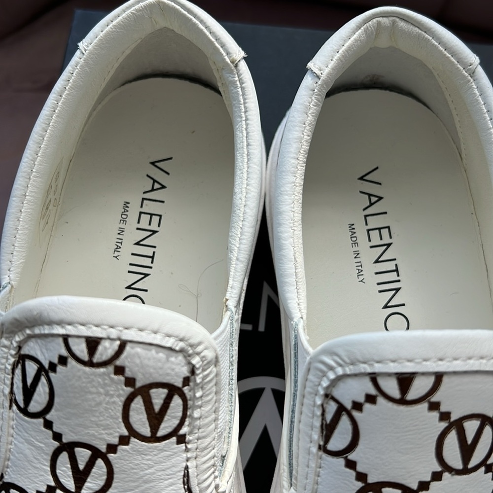 Mario Valentino Woman’s Leather Slip On Sneakers 
Brand New in Box 
Never Worn - Picture 4 of 10